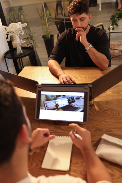 Quad-Screen S8